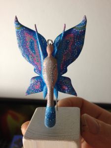 Ngel'Art en statuette sur socle Ngel'Art en statuette sur socle